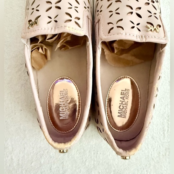 Michael Kors Light Pink Sip-on Sneakers Floral Cutout Size 7.5 - Picture 8 of 10